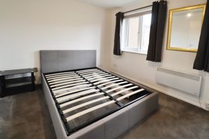 CAMPERNELL CLOSE- click for photo gallery